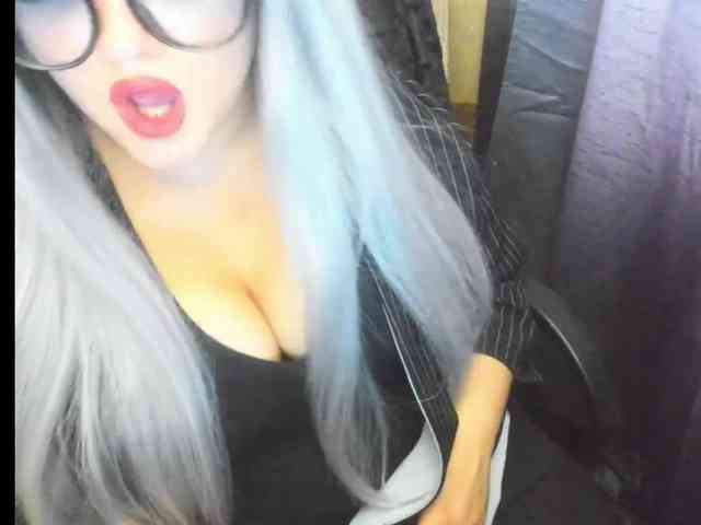 Brunettegirl