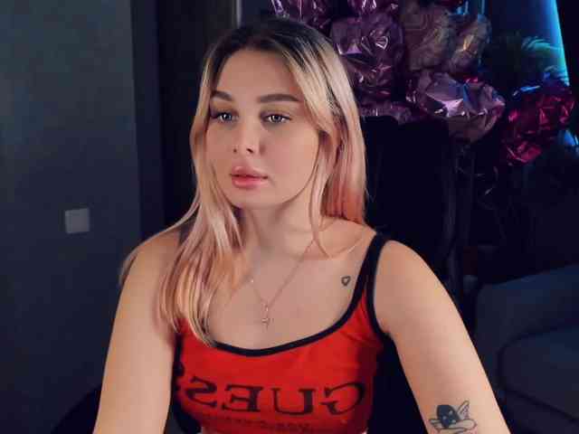 MillaDoll