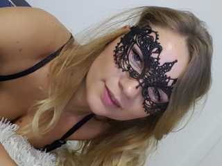 KinkyNicole