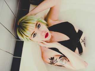 lovelylex