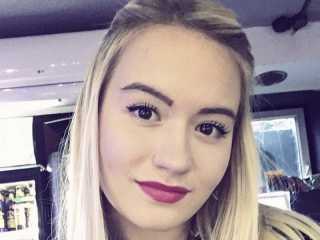 DeliaPretty19
