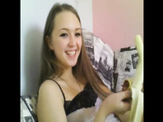 Луна заглатывает банан.