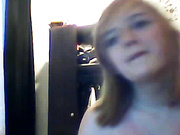 Сиськастая блондинка