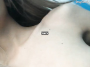 damerea показывает себя в туалете учаги