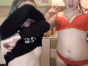 таня бейлис (с подругой)