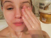 Aariella в душе