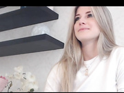 в белых трусиках