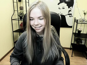 Nikkishygirl