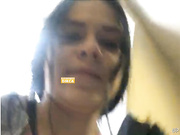 LindaCam в подсобке на работе