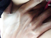 Nicol дрочит в авто