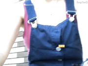 VipMelody на улице светит грудью и киской