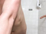 L,a,d,y,M,a,y,h,e,m  (2018-06-28) в душе