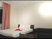 Siberiancutie Nnika кончает  от вибратора