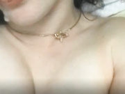 дырки Noeelly крупным планом