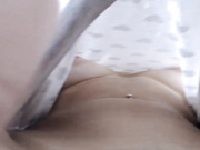 AMG63 развратно сосет пальчик и показывает себя крупным