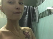 DONTVKILLME эксклюзив трахает себя в душе