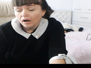 Vika73 бурно кончает