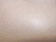 Красотка дрочит пизду и жопу