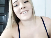 Kira аналит попку пальцами