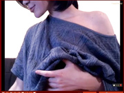 amihentai...  засовывает себе шарики