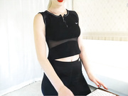 Skyqueen (Танцует Твист,потом разделась догола)