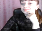 femini показывает жопу