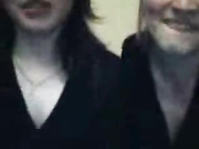 Показывает тити