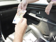 W4B-trailer-backstage