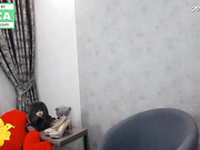 L0rraine показывает писю раком