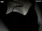 Niimfo4ka мастурбирует морковкой,витаминовая атака