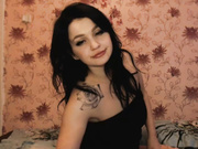 Ashhhleykiss показывает дырочки ч1