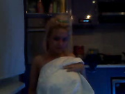 Янка-хулиганка в простыне