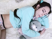 Mona_Charm