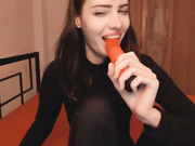 keyto (засветила свою мохнатку)