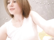 Luybov111 - милашка показывает свои прелести