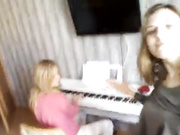 6884 Детский фортепианный концерт и раскрытые дырочки