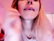 Sonya-mo танцует стриптиз