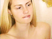 DeeDee18