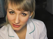 Красотка медсестра любит член и сперму