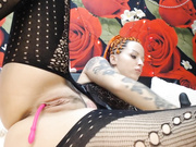 -LauraFox-