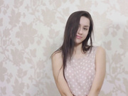 HoneyKriss (натирает свой пельмень)