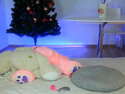 Milky--Way трахает себя игрушкой