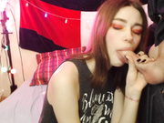 pinky_milk_2020-02-13 заглатывает