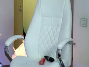 Milky--Way трахает себя игрушкой