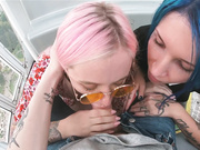 Keokistar (с подругой делают минет на колесе обозрения)