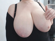 Hugge_tits