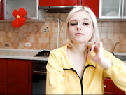 7242 Сочная красотка