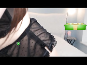 DaReina играется с Domi-2