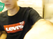 минет под столом в кафе