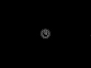 Сочная девочка Bambi пробует на вкус свои дырочки